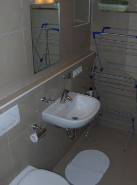 02-2 Bad Waschbecken